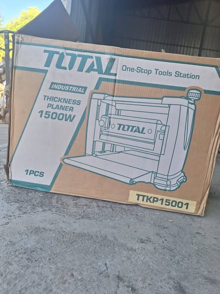 Cepilladora eléctrica Total 1500W TTKP15001