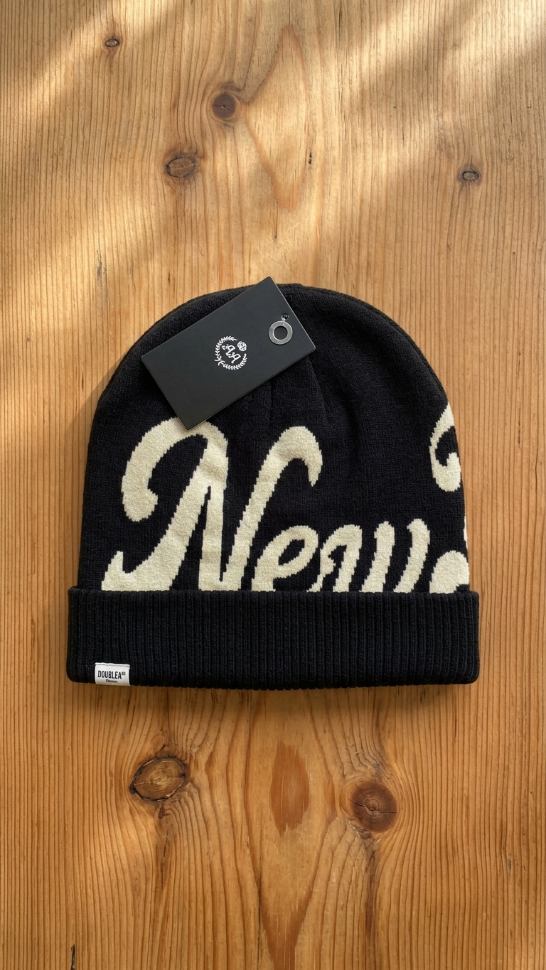 Gorro Beanie Negro New York Script | Double AA Fitted Chile — Statement Piece